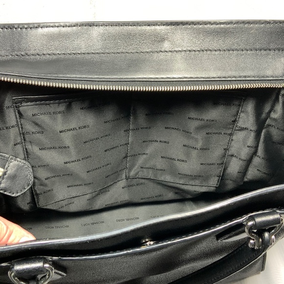 Michael Kors Signature Dee Dee Tote - Picture 6 of 16